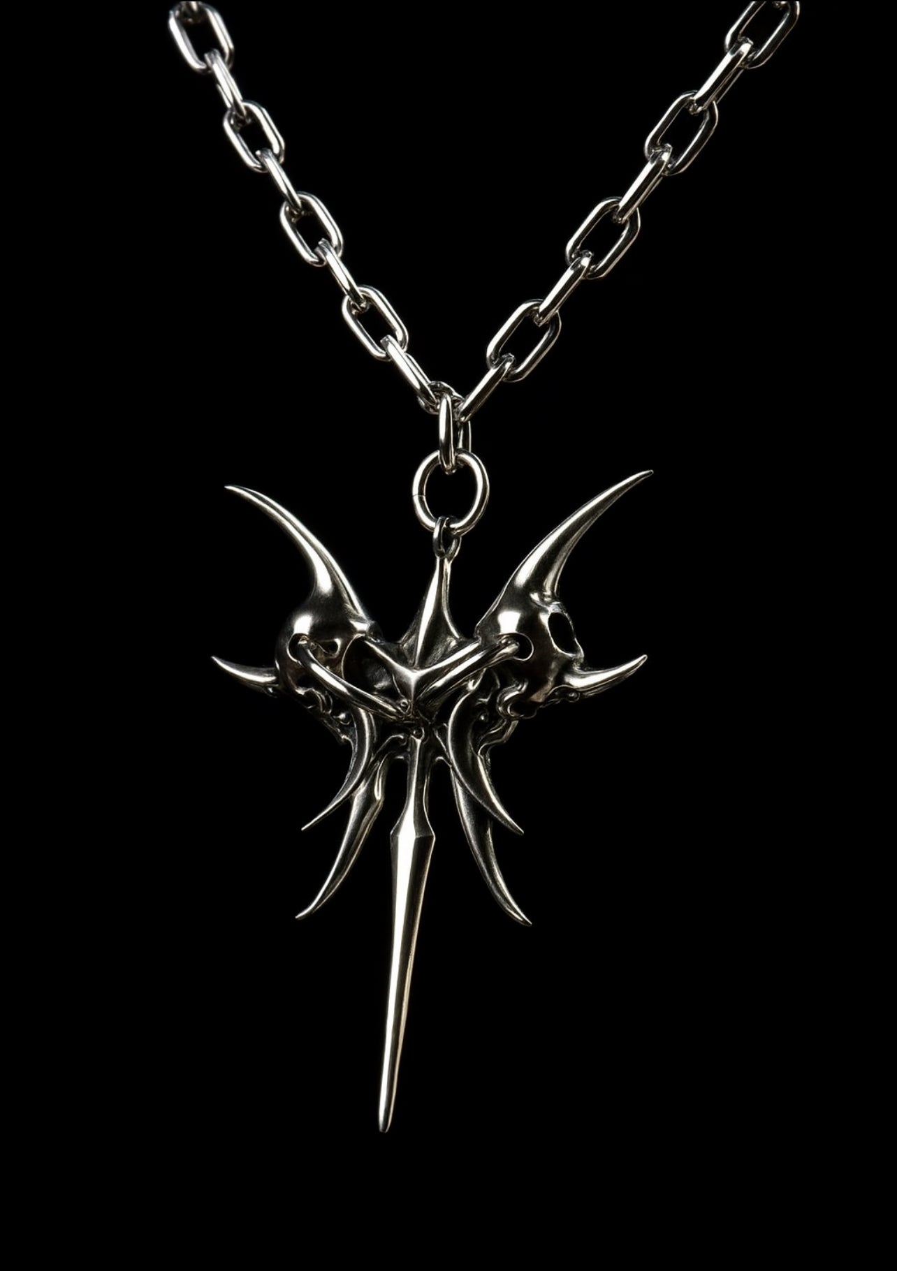V1 Thorns Necklace